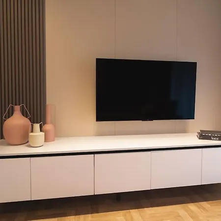 דירה Mackenzie Story 2 Bdr Luxe Flat לרנקה